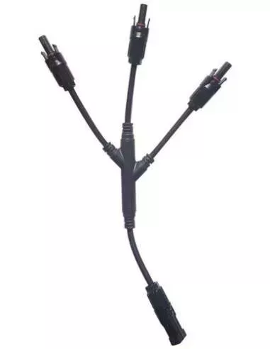 Adaptateur pour mise en parallèle de 3 panneaux MC4 mfff
