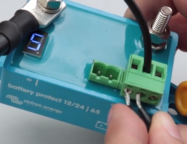 Programmation d'un battery Protect Victron